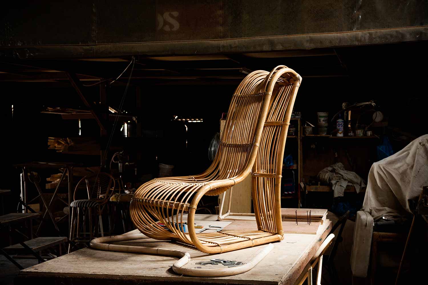 Lyre chair AKA
